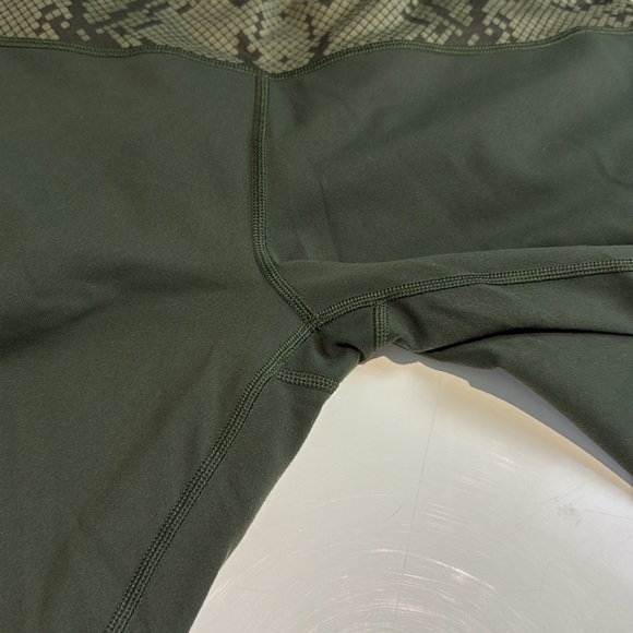 Lululemon groove pant III Size 12 Reg - Picture 8 of 11